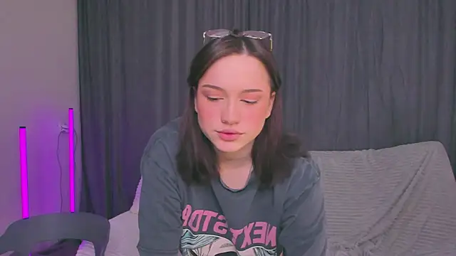 Eva Doo online show from 29, 11, 2025