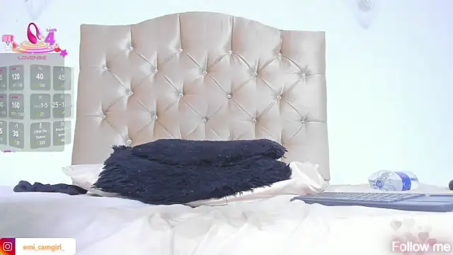 emily campbell  online show from 18, 3, 2025