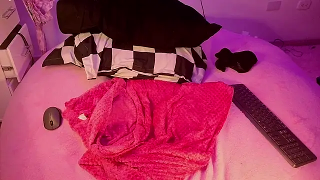 goddess vee  online show from 28, 2, 2026