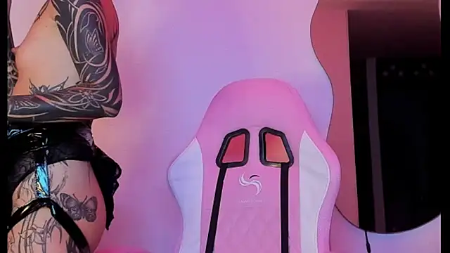 goddess vee  online show from 27, 10, 2025