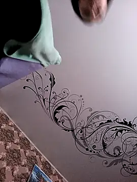 LeilaSaint online show from 11, 11, 2025