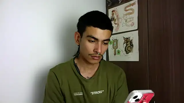 Snapshot of sorry-mom69 chatting on 3, 10, 2025 sorry-mom69 online show from 3, 10, 2025