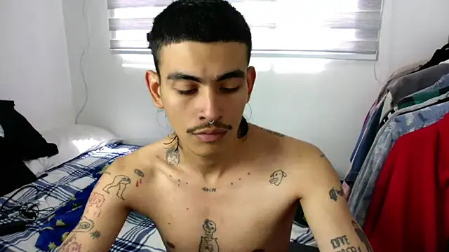 Snapshot of sorry-mom69 chatting on 21, 9, 2025 sorry-mom69 online show from 21, 9, 2025