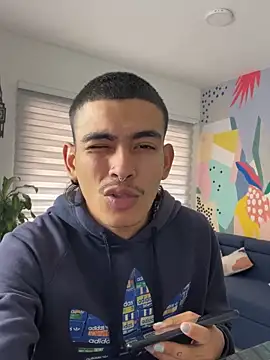 Snapshot of sorry-mom69 chatting on 27, 10, 2025 sorry-mom69 online show from 27, 10, 2025