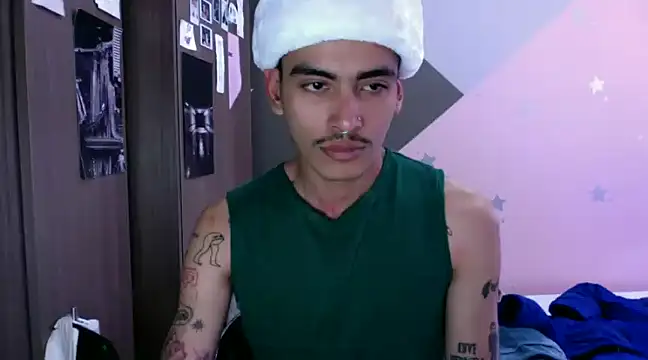 Snapshot of sorry-mom69 chatting on 18, 12, 2024 sorry-mom69 online show from 18, 12, 2024