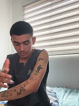 Snapshot of sorry-mom69 chatting on 11, 11, 2025 sorry-mom69 online show from 11, 11, 2025