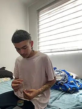 Snapshot of sorry-mom69 chatting on 16, 11, 2025 sorry-mom69 online show from 16, 11, 2025