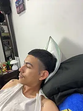 Snapshot of sorry-mom69 chatting on 15, 11, 2025 sorry-mom69 online show from 15, 11, 2025