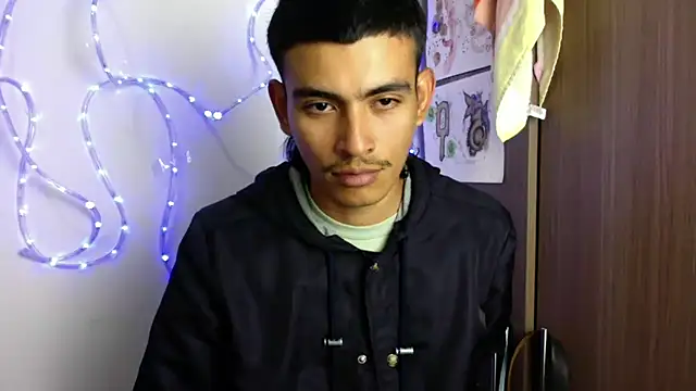 Snapshot of sorry-mom69 chatting on 28, 11, 2025 sorry-mom69 online show from 28, 11, 2025