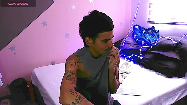 Snapshot of sorry-mom69 chatting on 1, 12, 2024 sorry-mom69 online show from 1, 12, 2024