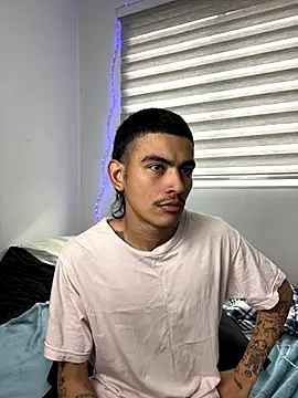 Snapshot of sorry-mom69 chatting on 15, 11, 2025 sorry-mom69 online show from 15, 11, 2025