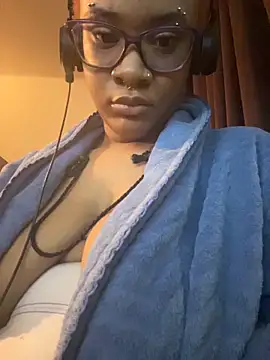 nickytheehawtie online show from 23, 3, 2026