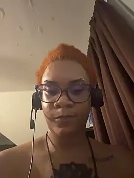 nickytheehawtie online show from 28, 3, 2026