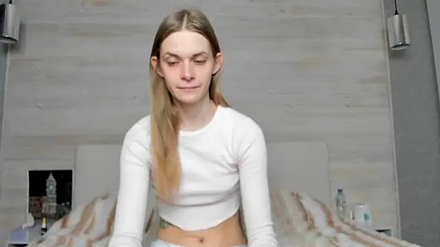 Snapshot of molly_hunt_ chatting on 28, 2, 2025 molly hunt online show from 28, 2, 2025