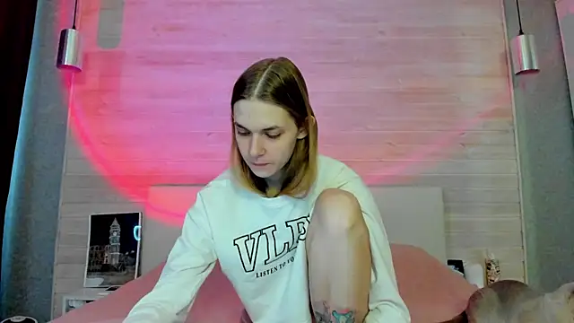 molly hunt  online show from 20, 3, 2026