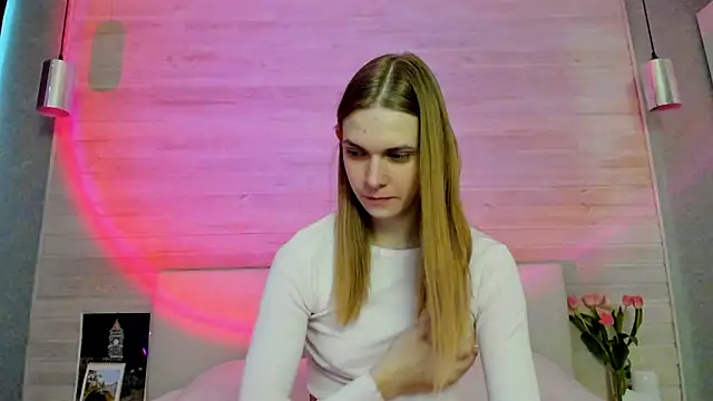 molly hunt  online show from 6, 3, 2026