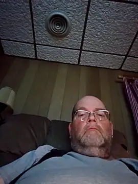 Snapshot of mrwizard4570 chatting on 4, 5, 2026 mrwizard4570 online show from 4, 5, 2026