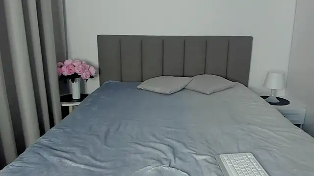 miss emily  online show from 24, 2, 2025