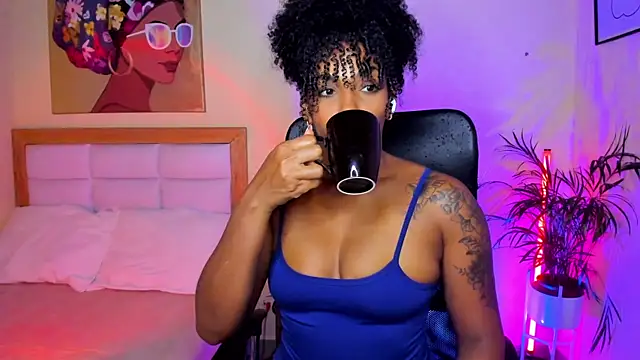 AitanaBrown  online show from 1, 5, 2026
