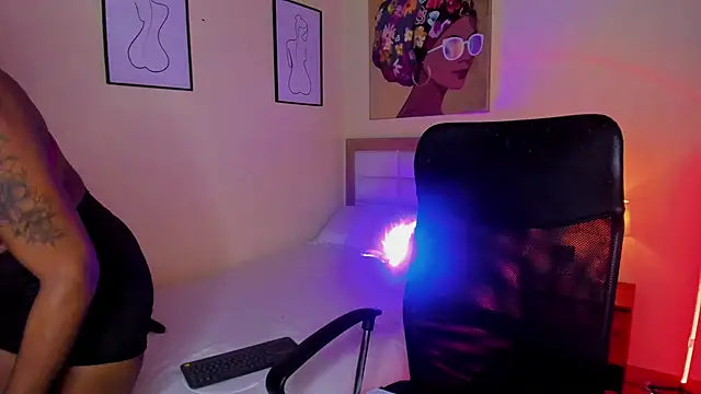 AitanaBrown  online show from 12, 10, 2025