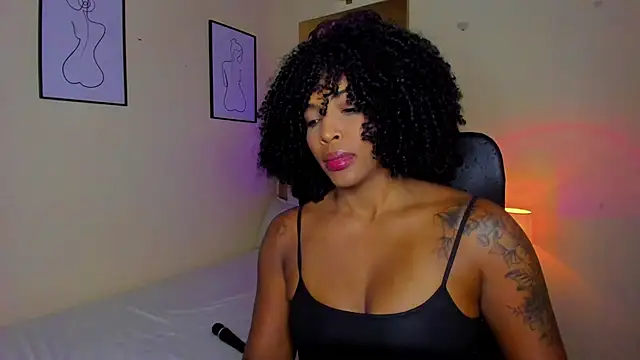 AitanaBrown  online show from 3, 11, 2025