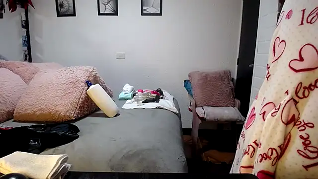 maturehoxx online show from 1, 3, 2025