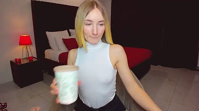 bella  rose online show from 23, 2, 2025