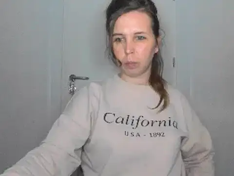 loveis007 online show from 18, 3, 2025