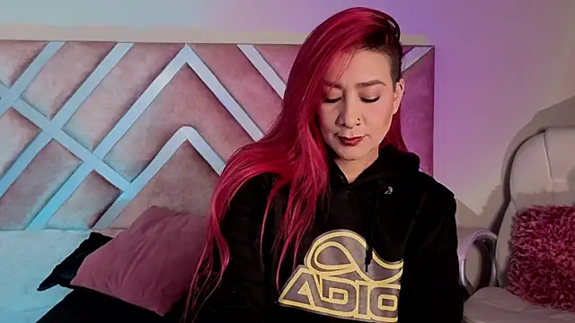  kelly hous36 online show from 15, 9, 2025