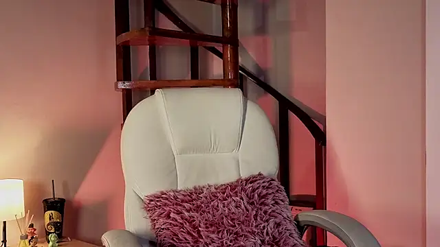  kelly hous36 online show from 8, 1, 2026