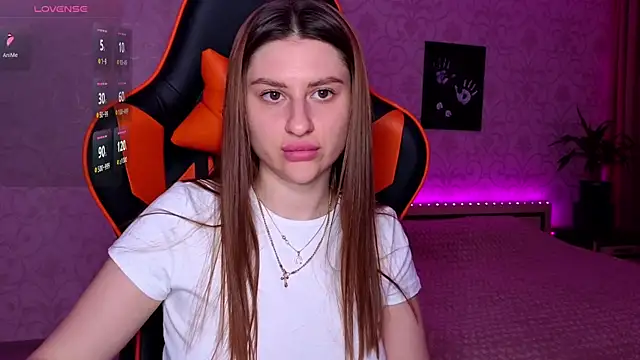 Snapshot of Elishka_ chatting on 7, 7, 2026 Elishka online show from 7, 7, 2026