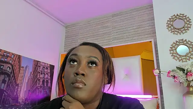 ShaniaBrownn online show from 25, 10, 2025