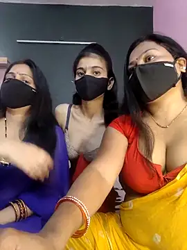 cutee  crazy online show from 13, 3, 2026