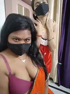 Snapshot of cutee__crazy chatting on 10, 7, 2026 cutee crazy online show from 10, 7, 2026