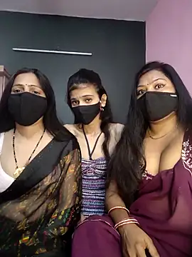 cutee  crazy online show from 15, 3, 2026