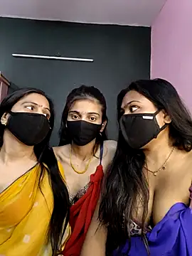 cutee  crazy online show from 8, 4, 2026