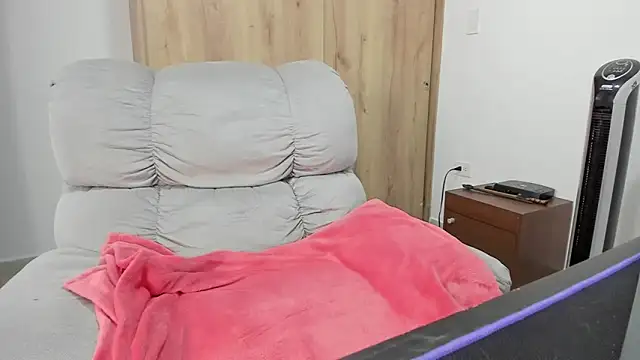 xspecialoomx online show from 28, 3, 2026