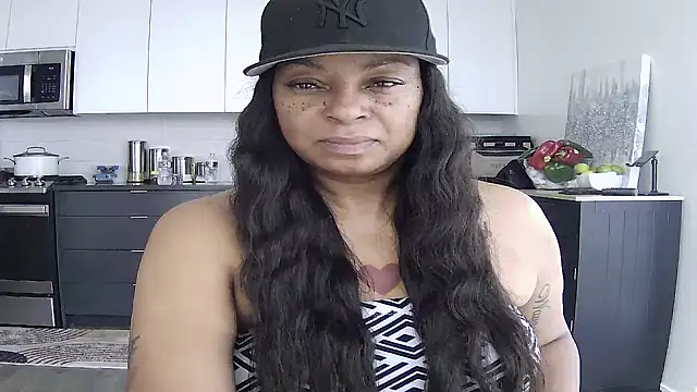 Snapshot of MSweetLindaParks chatting on 5, 8, 2026 MSweetLindaParks online show from 5, 8, 2026