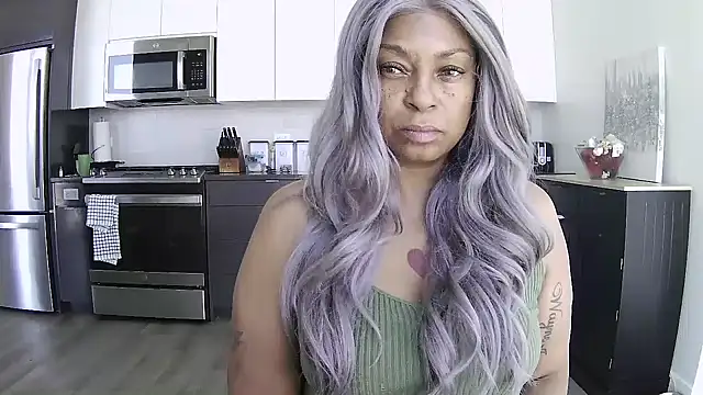 Snapshot of MSweetLindaParks chatting on 17, 7, 2026 MSweetLindaParks online show from 17, 7, 2026