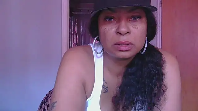 MSweetLindaParks online show from 19, 10, 2025