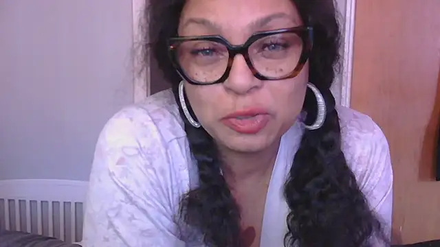 MSweetLindaParks online show from 21, 12, 2025