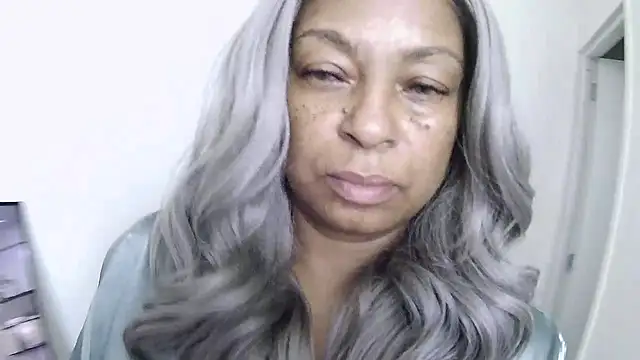 Snapshot of MSweetLindaParks chatting on 16, 7, 2026 MSweetLindaParks online show from 16, 7, 2026