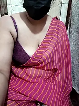 Snapshot of sangeetha4bide chatting on 8, 11, 2025 sangeetha4bide online show from 8, 11, 2025