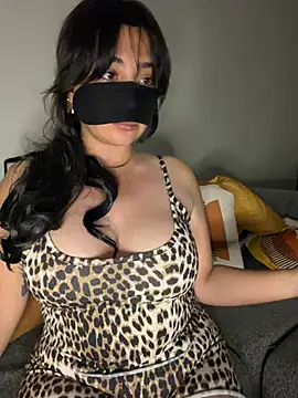  L0VE ME online show from 28, 5, 2026