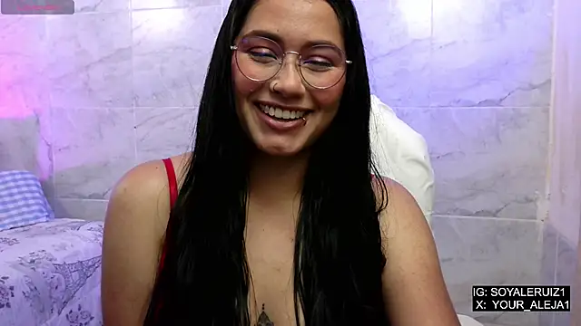 Snapshot of LauraRuiz1 chatting on 22, 5, 2026 LauraRuiz1 online show from 22, 5, 2026