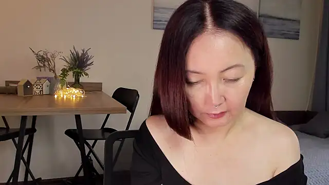 AvroraSakura online show from 15, 9, 2025