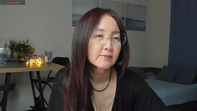 AvroraSakura online show from 3, 3, 2025