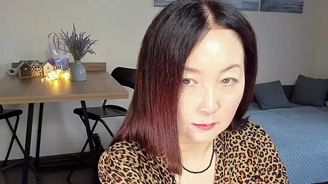 AvroraSakura online show from 11, 10, 2025