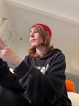 Evangelyne 1 online show from 26, 11, 2025