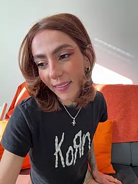 Evangelyne 1 online show from 21, 11, 2025